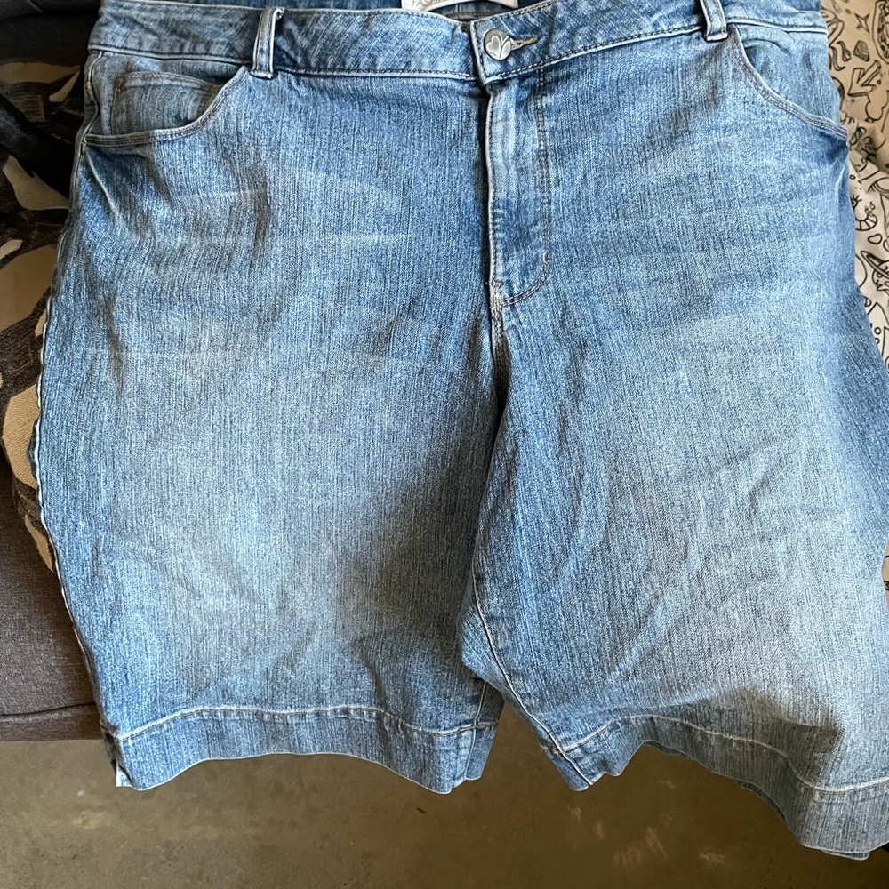 Worn jean shorts size 22W